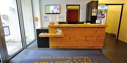 Allergiker-Hotels - Alternativen zu tierischer Milch: Sojamilch - Rezeption und Lobby - Best Western Plus BierKulturHotel Schwanen