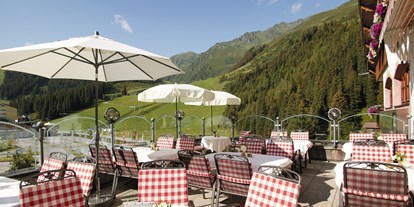 Allergiker-Hotels - Balkon - ****Hotel Almhof direkt im Ski- und Wandergebiet Hochfügen