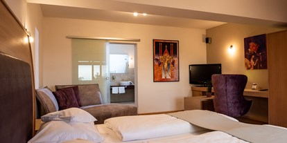 Allergiker-Hotels - King Size Bett - Wellness Suite mit Dampfbad und Infrarotkabine - Thula Wellnesshotel Bayerischer Wald
