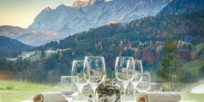 Allergiker-Hotels - Desinfektionsmittelspender - Tiroler Unterland - Restaurant mit Kaiserblick - Juffing Hotel & Spa ****S