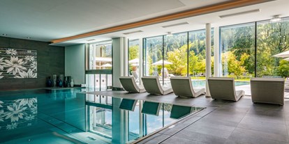 Allergiker-Hotels - Zimmerböden in Allergie-Zimmern: Parkettboden - Tirol - Innenpool - Juffing Hotel & Spa ****S