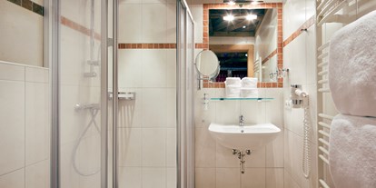 Allergiker-Hotels - Zimmerböden in Allergie-Zimmern: Fliesenboden - Pongau - Almdorf Flachau