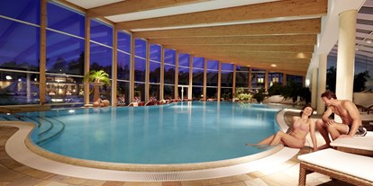 Allergiker-Hotels - tägliche Desinfizierung im Bad auf Wunsch - Hallenbad 30°C - Romantik- & Wellnesshotel Deimann