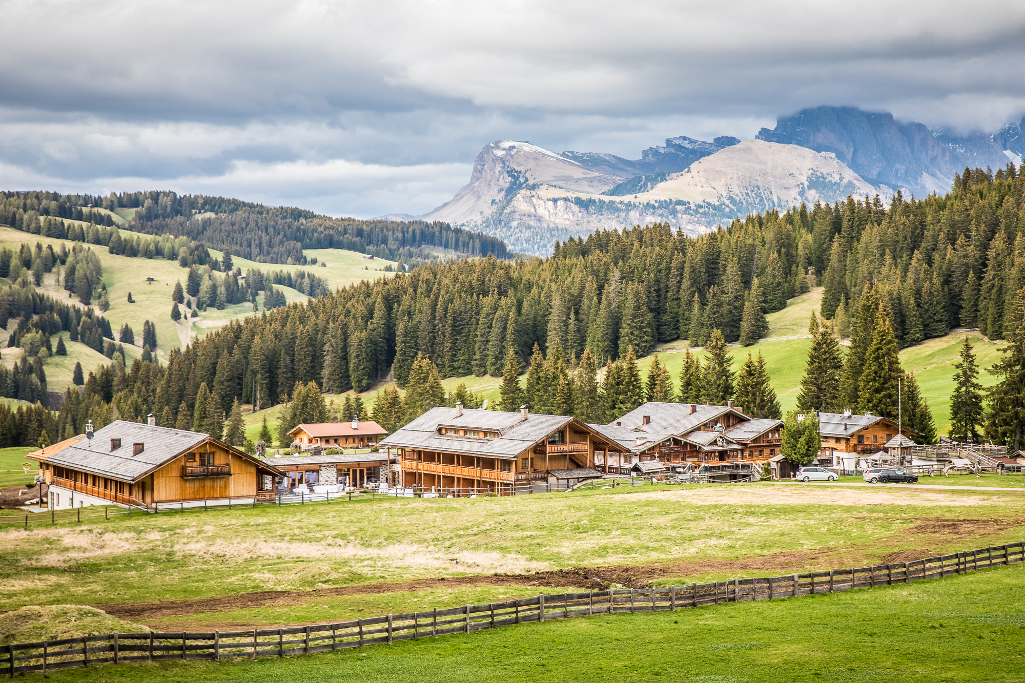 Allergiker-Hotels: Außenansicht Hotel Sommer - Tirler Dolomites Living Hotel 