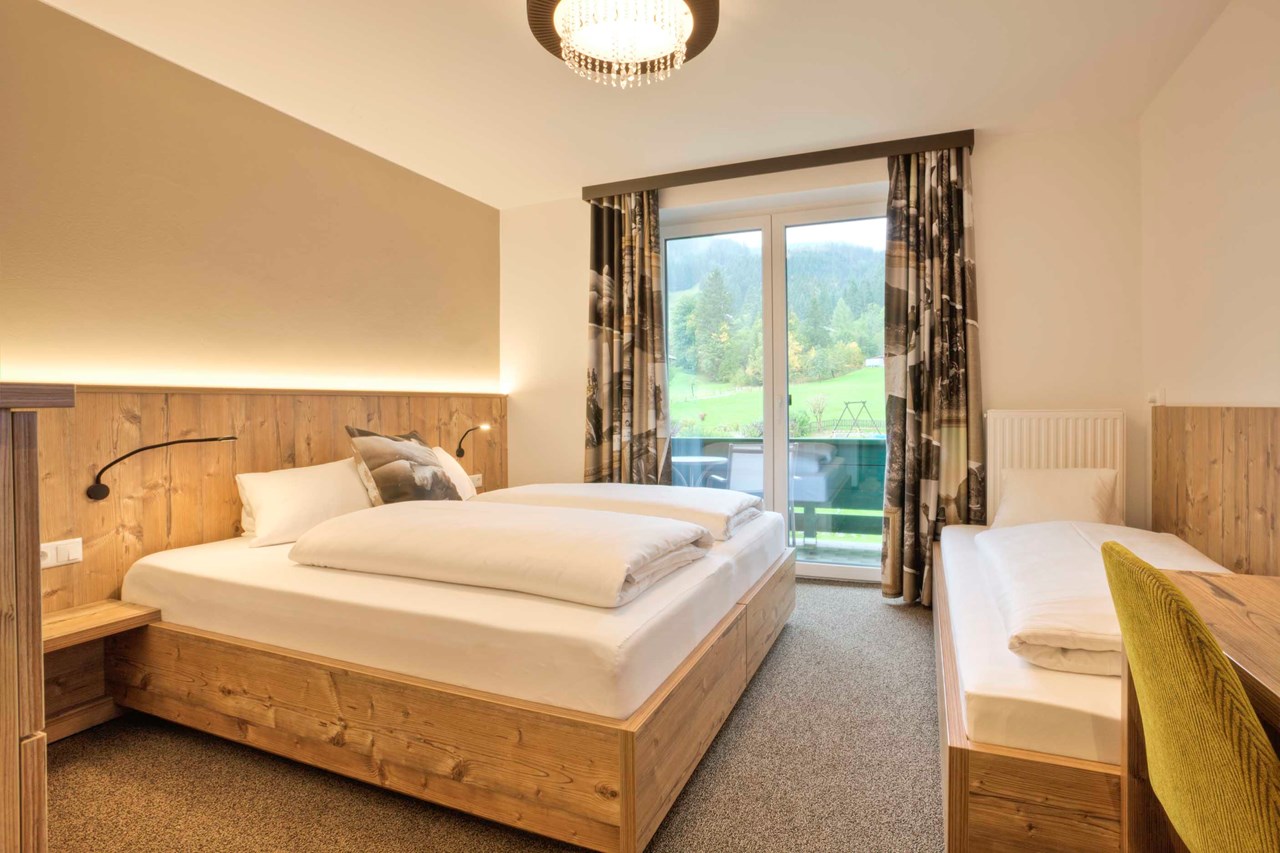 Hotel Sommerhof Zimmerkategorien Doppelzimmer Tannenwald (25m²)