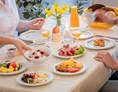 Hotel-fuer-Allergiker: Frühstück - auf Wunsch besorgen wir Produkte, die Sie benötigen - HofHotel Krähenberg