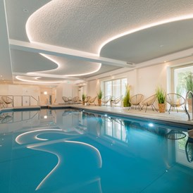 Hotel-fuer-Allergiker: Schwimmbad 11x5m - HofHotel Krähenberg