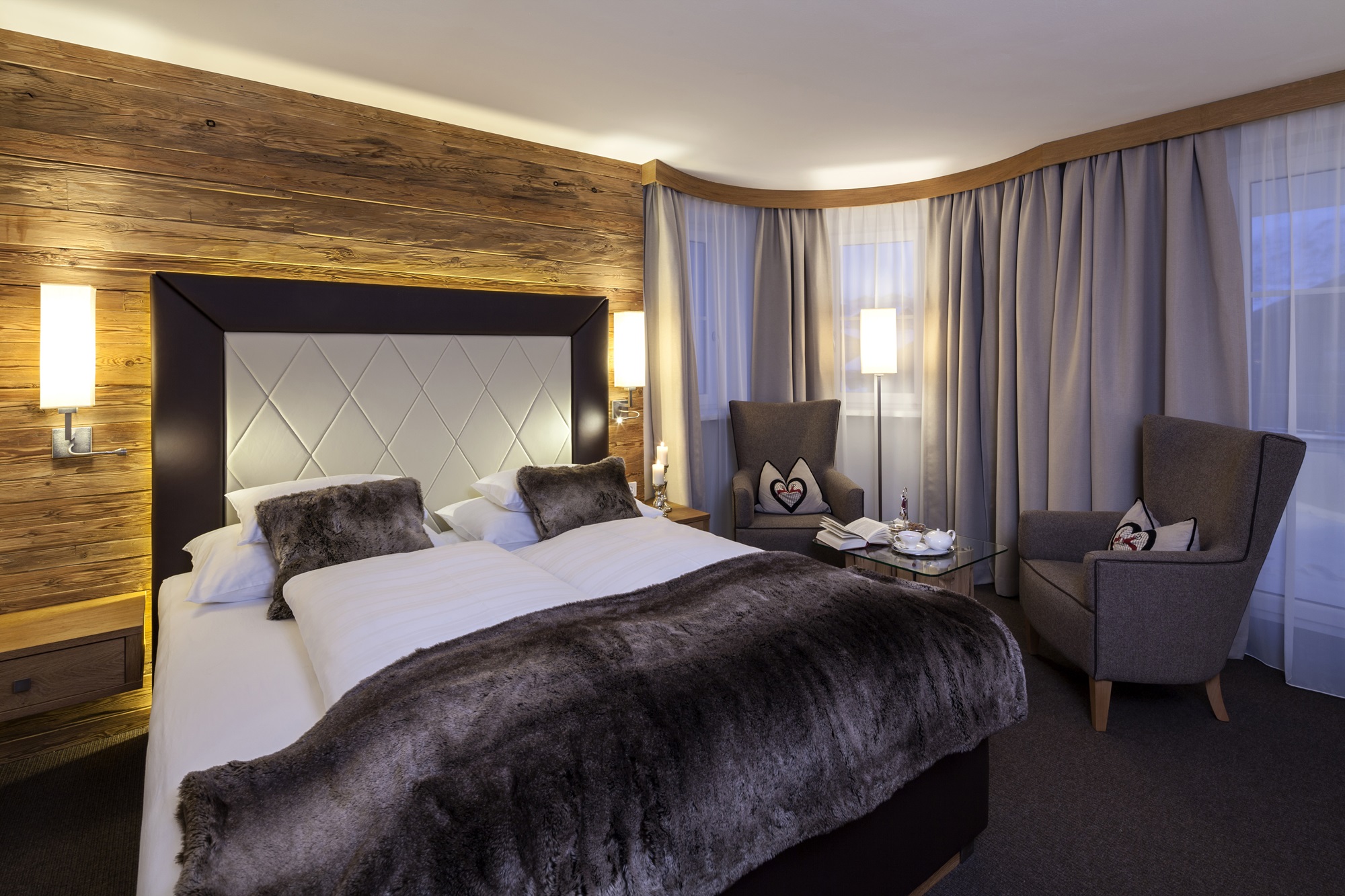 Hotel Panorama in Obertauern Zimmerkategorien Doppelzimmer Erker Deluxe ab 30 m²