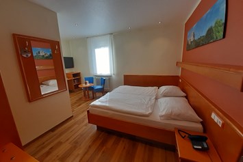 Hotel-fuer-Allergiker: Zimmerbeispiel - Hotel-Gasthof Zum Freigericht