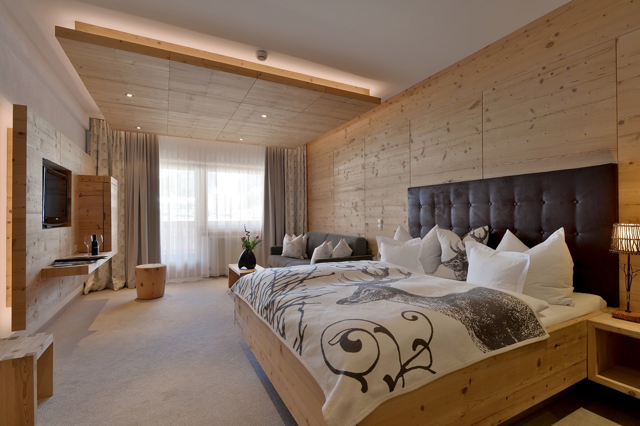 ****Hotel Almhof direkt im Ski- und Wandergebiet Hochfügen Zimmerkategorien Bergtraumzimmer, 2-4 Personen