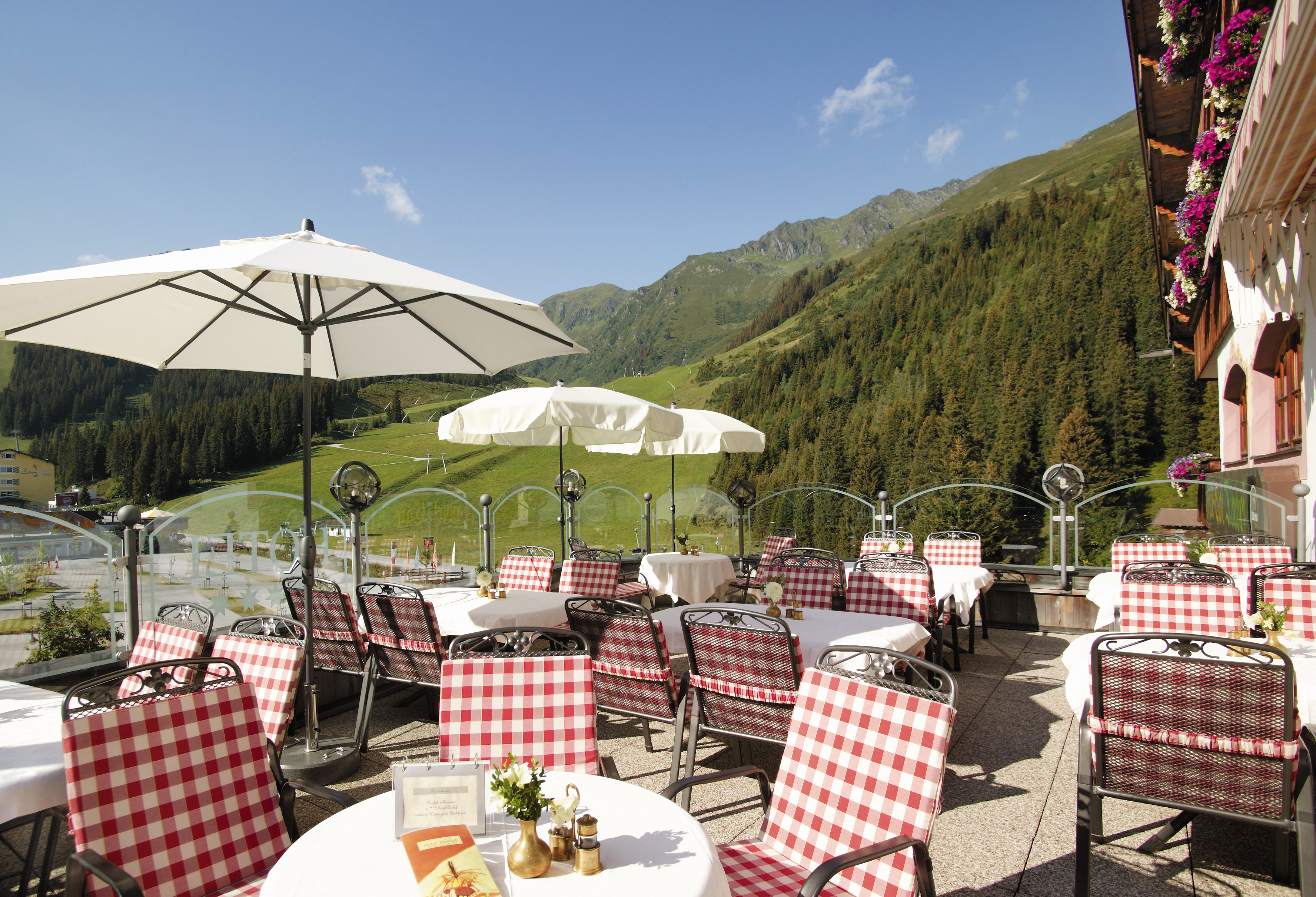 Allergiker-Hotels - Sauna - Tirol - ****Hotel Almhof direkt im Ski- und Wandergebiet Hochfügen