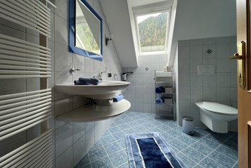 Hotel-fuer-Allergiker: Badezimmer Maria - Haus Seebach 