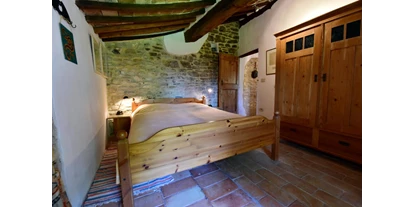 Allergiker-Hotels - rauchfreies Hotel - Schlafzimmer 2 mit Doppelbett, 1 Fenster - Poggio-delle-Querce Eichenhügel