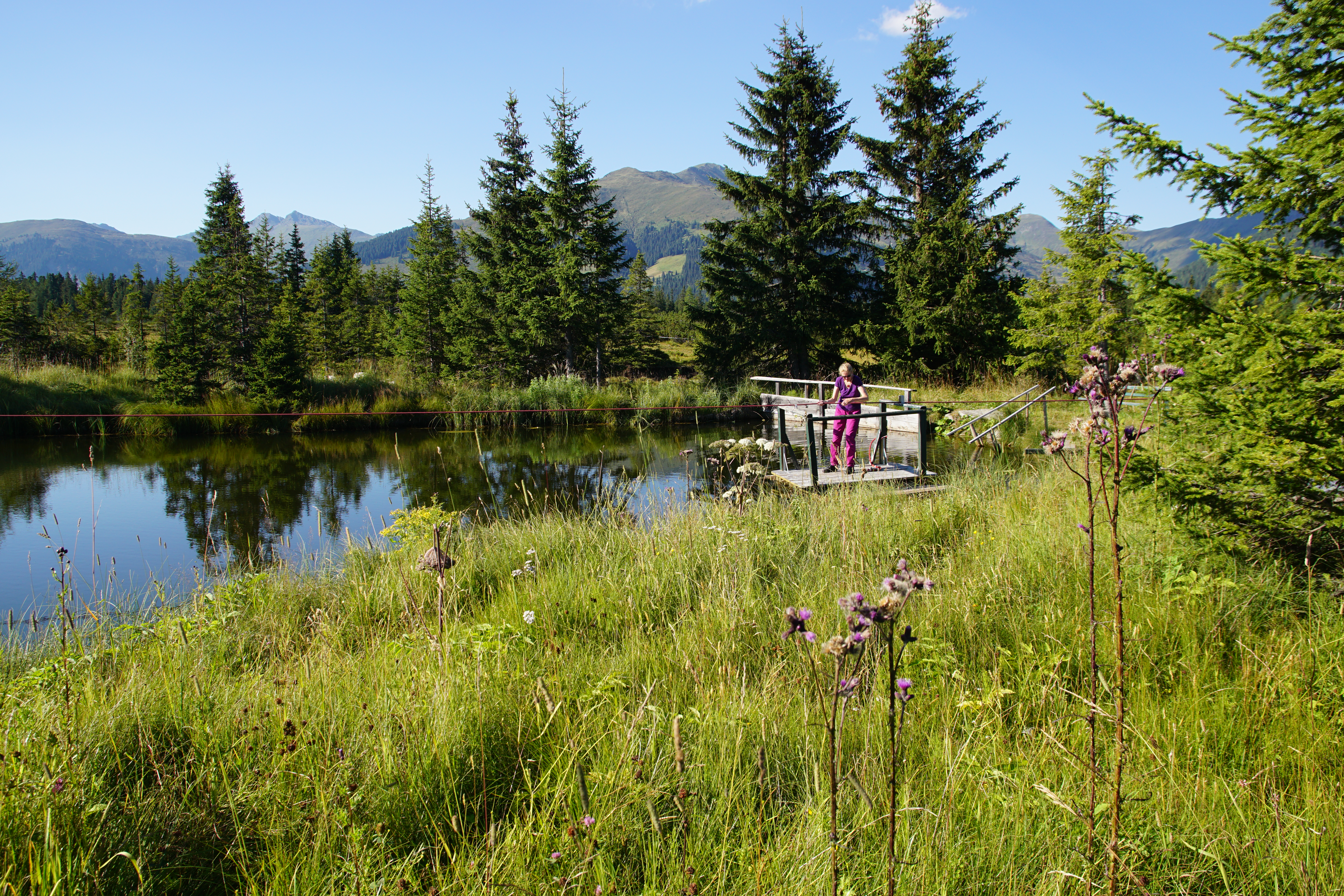Hochkrimml 108/2 Ausflugsziele Badeweiher mit Floss