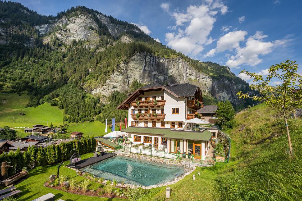 Allergiker-Hotels - Whirlpool - www.huettenwirt.com - Naturhotel Huettenwirt