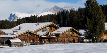 Allergiker-Hotels - barrierefrei - Trentino-Südtirol - Außenansicht Restaurant Winter - Tirler Dolomites Living Hotel