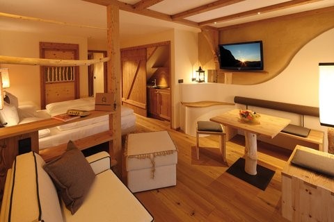 Tirler Dolomites Living Hotel  Zimmerkategorien Dolomit - Family Suite