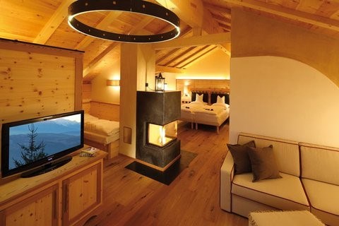 Tirler Dolomites Living Hotel  Zimmerkategorien Curasoa Suite