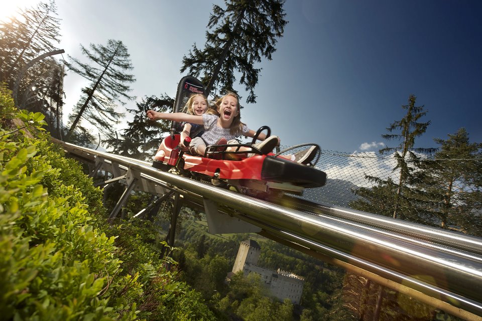 Hotel Glocknerhof Ausflugsziele Osttirodler: Sommerrodelbahn