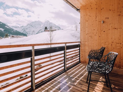 Allergiker-Hotels - Sauna - Winter Ausblick - Das Naturhotel Chesa Valisa****s