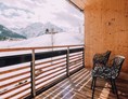 Hotel-fuer-Allergiker: Winter Ausblick - Das Naturhotel Chesa Valisa****s