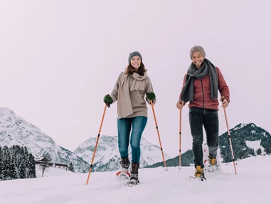 Hotel-fuer-Allergiker: Naturhotel Chesa Valisa Schneeschuhtouren - Das Naturhotel Chesa Valisa****s