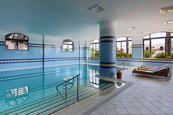Hotel-fuer-Allergiker: Indoor heated pool - Creta Maris Beach Resort